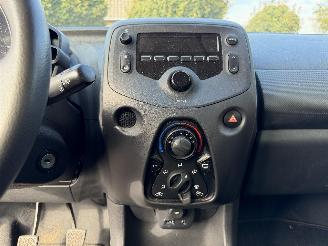 Toyota Aygo 1.0 VVT-i x-fun picture 16