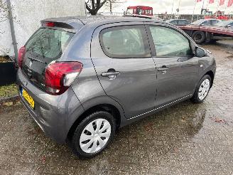 Peugeot 108 Airco/dab/cv picture 3