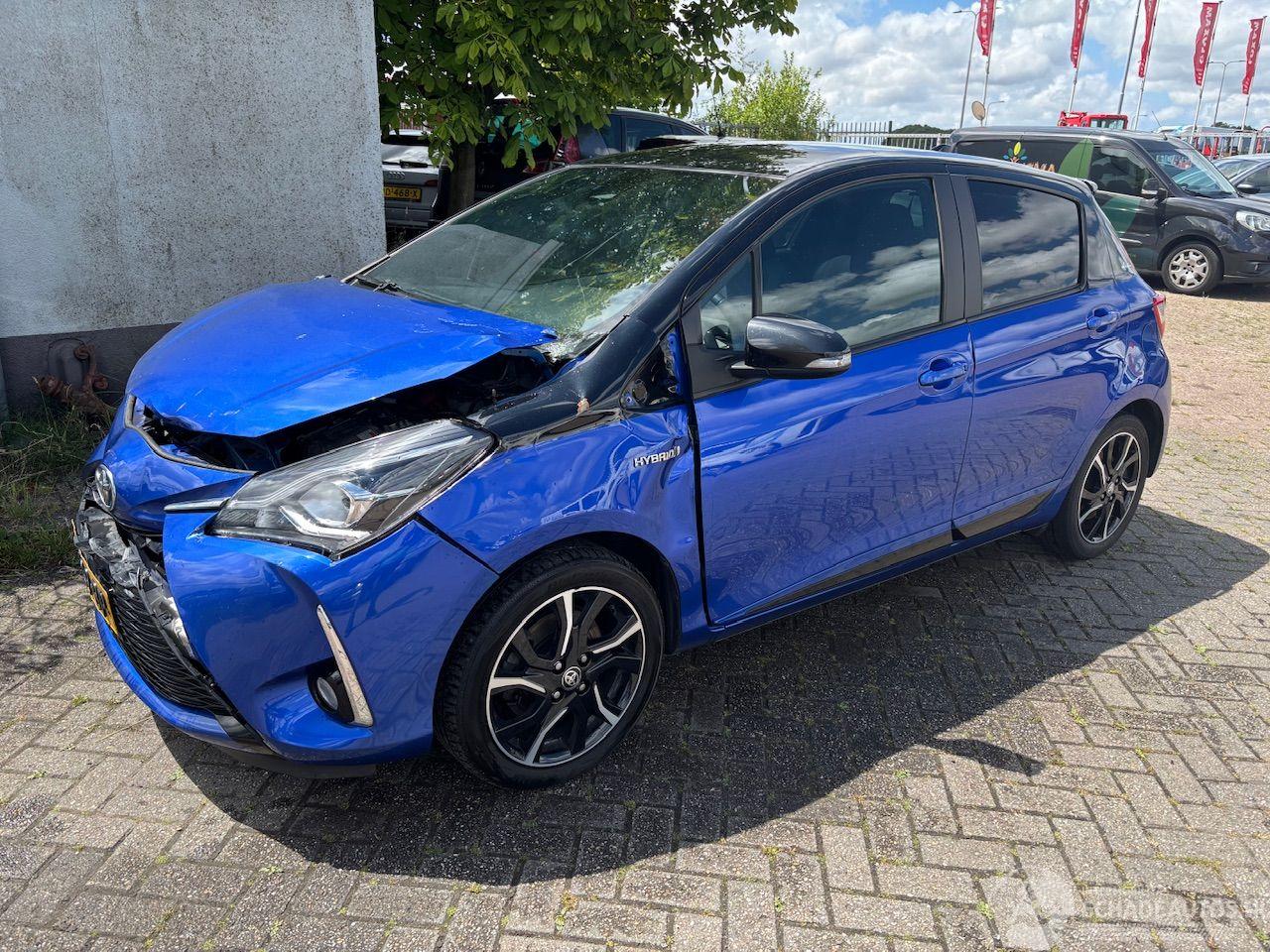 Toyota Yaris 1.5 hybrid clima/velgen