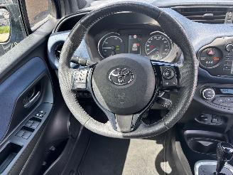 Toyota Yaris 1.5 hybrid clima/velgen picture 8