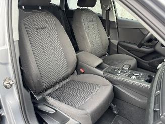 Audi A4 2.0 TDI clima/navi/velgen picture 13