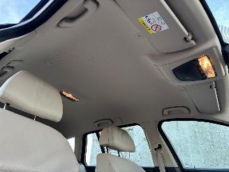 BMW 5-serie 528i x-drive luxury picture 13