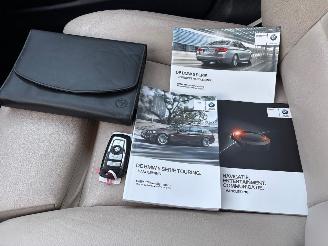 BMW 5-serie 528i x-drive luxury picture 16