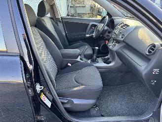 Toyota Rav-4 2.0 vvti 4x4 picture 5