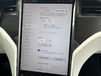 Tesla Model X 75d picture 19