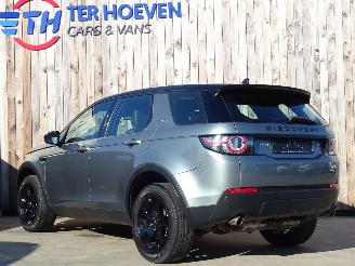 Land Rover Discovery Sport 2.0 TD4 SE 4X4 Klima Navi Pano Stoelverwarming 110KW picture 2