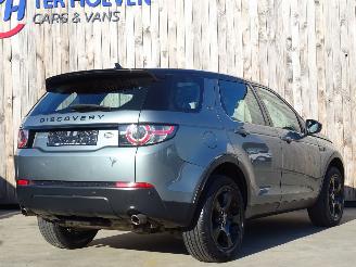 Land Rover Discovery Sport 2.0 TD4 SE 4X4 Klima Navi Pano Stoelverwarming 110KW picture 3