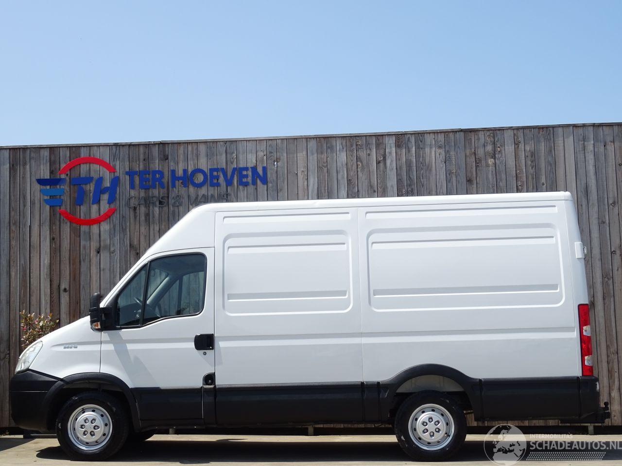 Iveco Daily 35S13 2.3 HPi L3H2 3-Persoons Trekhaak 93KW Euro 4