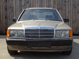 Mercedes 190-serie 190 E 2.0 W201 Automaat Schuifdak 90KW picture 6