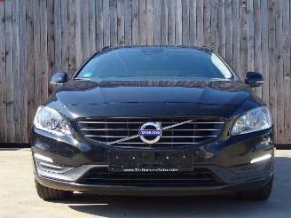 Volvo V-60 2.4 D6 Twin Engine Hybride Momemtum Klima Navi 162KW Euro 6 picture 6