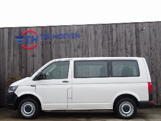 Vaurioauto  passenger cars Volkswagen Transporter T6 2.0 TDi 9-Persoons Airco Isofix 62KW Euro 6 DPF 2016/8