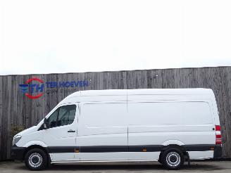 Vaurioauto  passenger cars Mercedes Sprinter 313 CDi Maxi Klima Navi Cruise Automaat 95KW Euro 5 2013/9