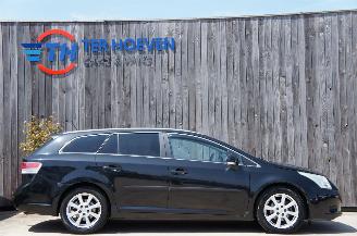 Toyota Avensis 2.0D-4D Airco Navi Cruise Standkachel Stoelverwarming 93KW Euro 5 picture 4