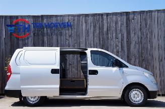 Hyundai H-300 2.5 CRDi Lang Airco 3-Persoons Trekhaak 125KW Euro 4 picture 4