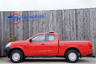 Schadeauto Nissan Navara 2.3 DCi Pick Up 4X4 Cruise Trekhaak Sper 120KW Euro 6 DPF 2016/9