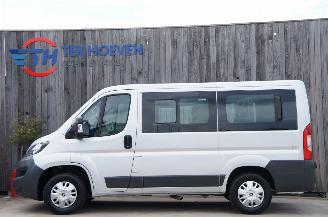 Vaurioauto  passenger cars Peugeot Boxer 2.0 BlueHDi 9-Persoons Klima Standkachel 96KW Euro 6 2016/8