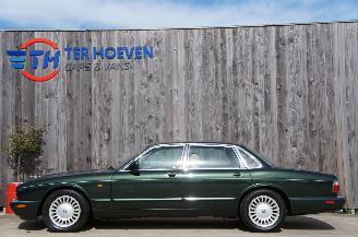 Schadeauto Jaguar XJ X308 4.0 V8 Sovereign Airco Cruise Stoelverwarming 209KW 1998/2