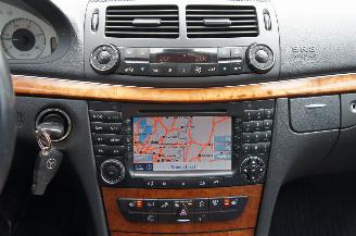 Mercedes E-klasse E320 CDi Kombi Avantgarde Klima Navi Stoelverwarming 150KW Euro 4 picture 12