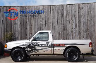 skadebil auto Ford Ranger 2.3 Benzine Radio CD 3-Persoons Trekhaak 68KW 1995/9