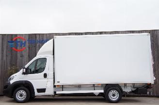 Schadeauto Fiat Ducato 2.3 MJT Koffer Laadklep Airco Navi Cruise 103KW Euro 6 2021/2