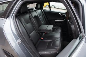 Volvo V-60 2.4 Twin Engine Hybrid D6 AWD Summum Harman Kardon Trekhaak 212KW picture 11
