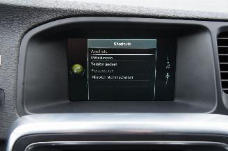 Volvo V-60 2.4 Twin Engine Hybrid D6 AWD Summum Harman Kardon Trekhaak 212KW picture 17