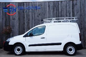 damaged passenger cars Peugeot Partner 1.6 HDi L1H1 Airco Imperiaal 55KW Euro 5 2016/9