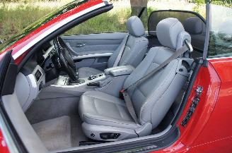 BMW 3-serie 325i Cabrio Automaat Airco Navi Stoelverw. Trekhaak 160KW Euro 4 picture 10