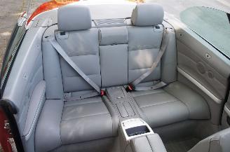 BMW 3-serie 325i Cabrio Automaat Airco Navi Stoelverw. Trekhaak 160KW Euro 4 picture 12