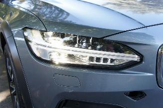 Volvo V-90 Cross Country 2.0 D5 AWD Pro Airco Navi LED Trekhaak 173KW Euro 6 picture 35