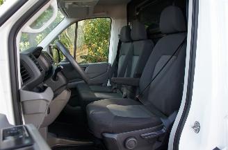 Volkswagen Crafter 2.0 TDi L3H3 Airco Navi Cruise Apple Carplay 130KW Euro 6 picture 10