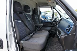 Iveco Daily 35S18 3.0 HPi L5H2 Hi-Matic Airco Navi ACC LED 132KW Euro 6 picture 16