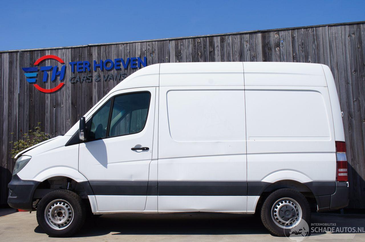 Mercedes Sprinter 211 CDi L1H2 Diefstalschade ! Geen motor en bak !