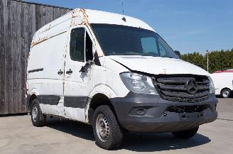 Mercedes Sprinter 211 CDi L1H2 Diefstalschade ! Geen motor en bak ! picture 5