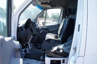 Mercedes Sprinter 211 CDi L1H2 Diefstalschade ! Geen motor en bak ! picture 11