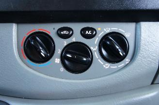 Renault Trafic 2.0 DCi Lang Dubbele Cabine Airco Trekhaak 66KW Euro 4 picture 14
