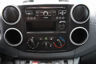 Peugeot Partner 1.6 e-HDi L1H1 Airco Navi Cruise Trekhaak 66KW Euro 5 picture 18