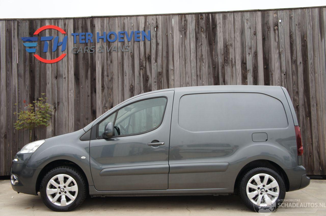 Peugeot Partner 1.6 e-HDi L1H1 Airco Navi Cruise Trekhaak 66KW Euro 5