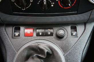 Peugeot Partner 1.6 e-HDi L1H1 Airco Navi Cruise Trekhaak 66KW Euro 5 picture 19