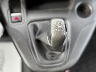 Peugeot Partner 1.5 BlueHDI Premium L1H1 AHK Tempo. 73KW picture 25