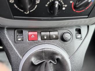 Citroën Berlingo 1.6 BlueHDi 100 Business Economy Kamera Navi PDC picture 25