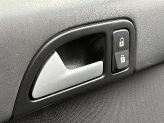 Volvo V-50 2.4i Momentum Automatik Klima Tempomat AHK picture 32