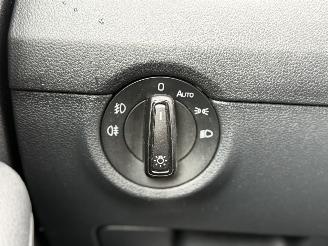 Skoda Octavia Combi 1.6 TDI Ambition Navi CarPlay Sitzheizung picture 29
