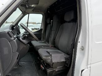 Renault Master T35 2.3 dCi 135 L2H2 Workedtion Klimaautomatik Navi Kamera AHK picture 15