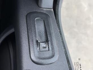 Renault Master T35 2.3 dCi 135 L2H2 Workedtion Klimaautomatik Navi Kamera AHK picture 34