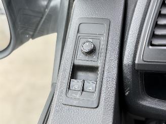 Volkswagen Transporter T5 2.0 TDI L2H1 Trendline Klima AHK Dachträger picture 26