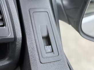 Volkswagen Transporter T5 2.0 TDI L2H1 Trendline Klima AHK Dachträger picture 27