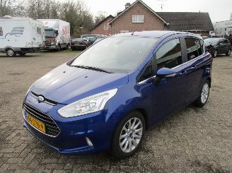 Ford B-Max 1.0 EcoBoost Titanium picture 4