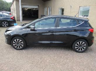 Ford Fiesta 1.0 EcobB Hy Tit NAP REST BPM 2000 euro !!!! picture 4
