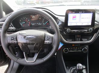Ford Fiesta 1.0 EcobB Hy Tit NAP REST BPM 2000 euro !!!! picture 18